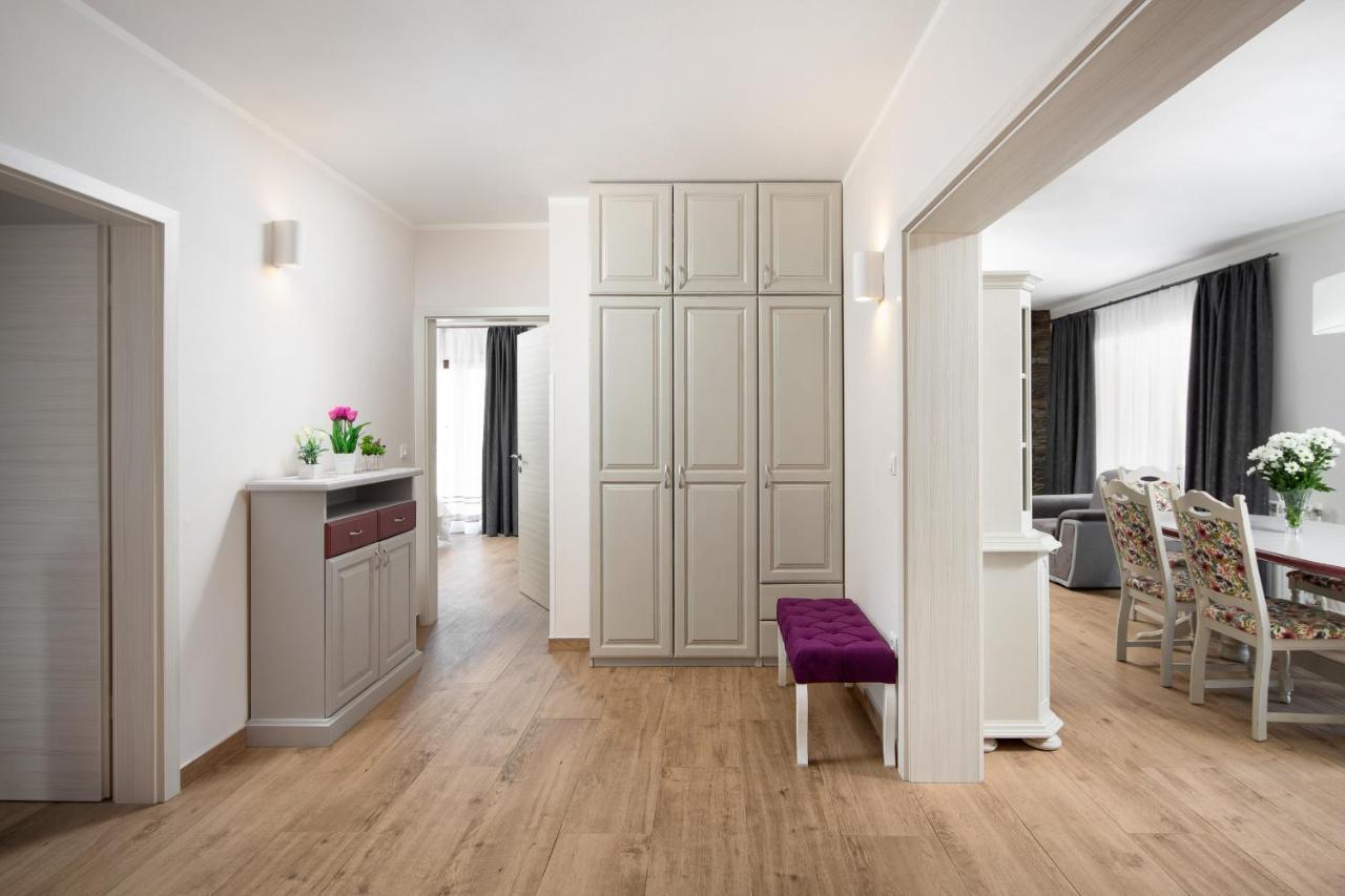Villa Vesna With Sauna, Hot Tub Potpićan Zewnętrze zdjęcie