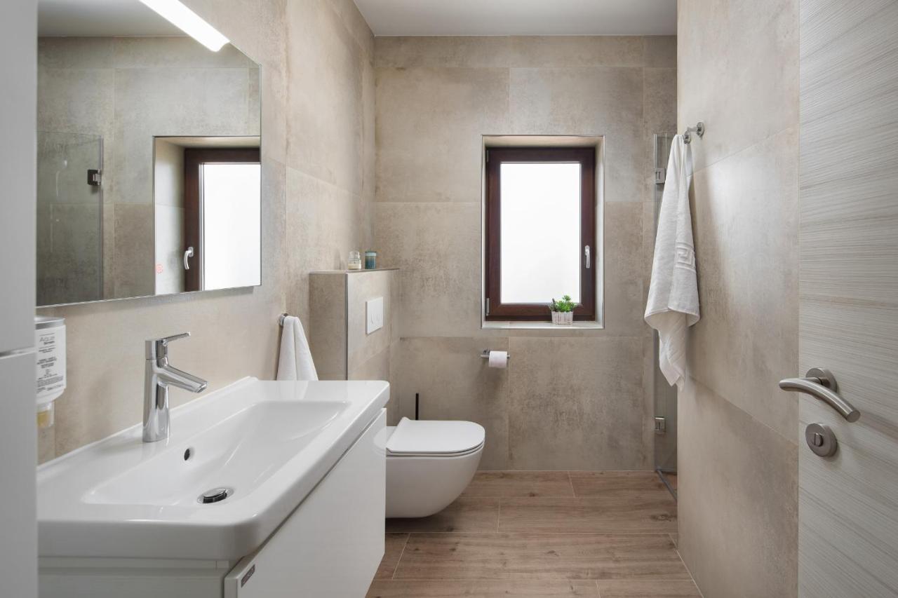 Villa Vesna With Sauna, Hot Tub Potpićan Zewnętrze zdjęcie